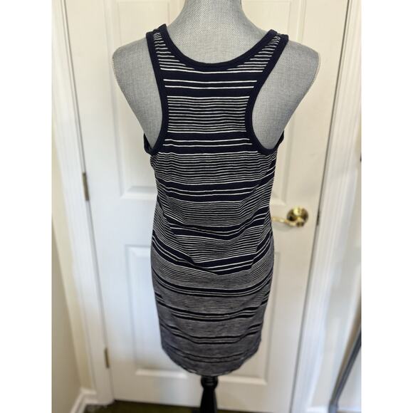Gap Sleeveless Racerback Striped Dress Size Medium Tall Nautical Beachy - Picture 3 of 6